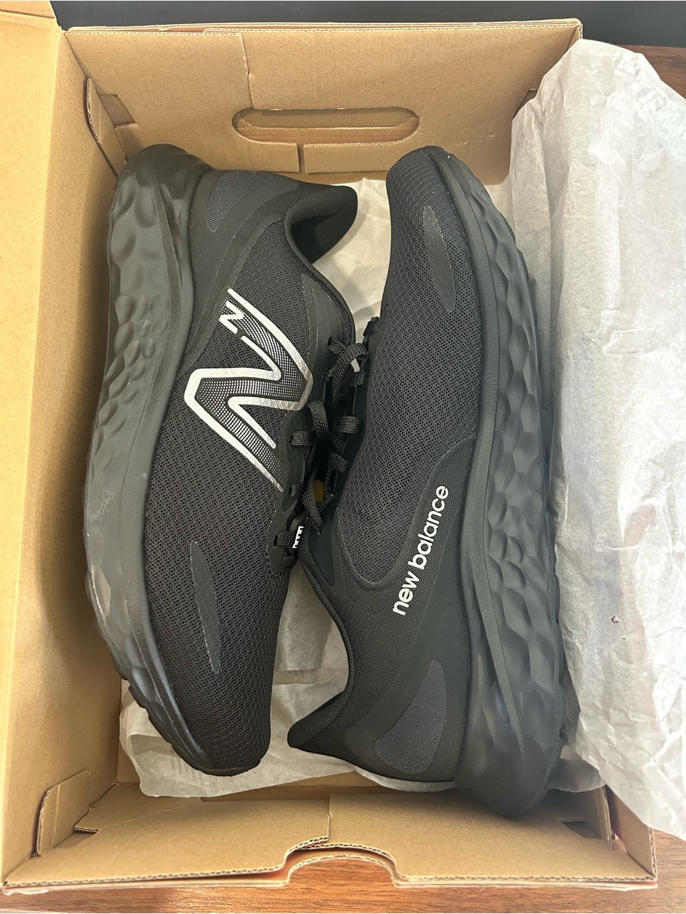 NEW BALANCE ARISHI V4 Fresh Foam Black Metallic Mens Running Slip Resistant NWT - Picture 10 of 10